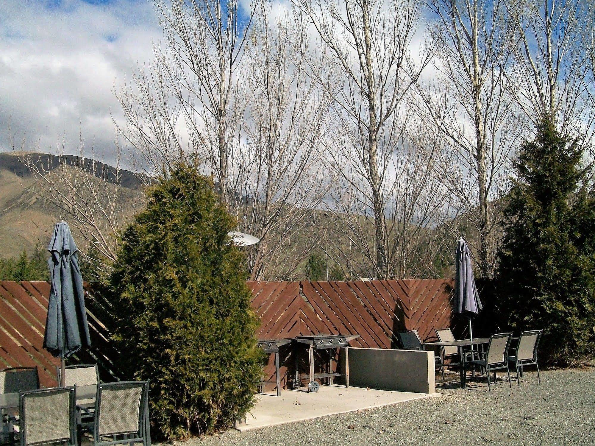 Sierra Motel And Apartments Omarama Buitenkant foto